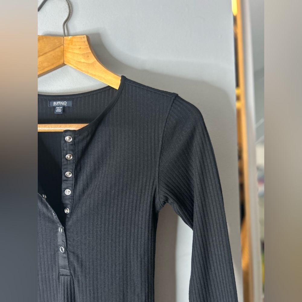 Buffalo ribbed Henley dress - Picture 3 of 10